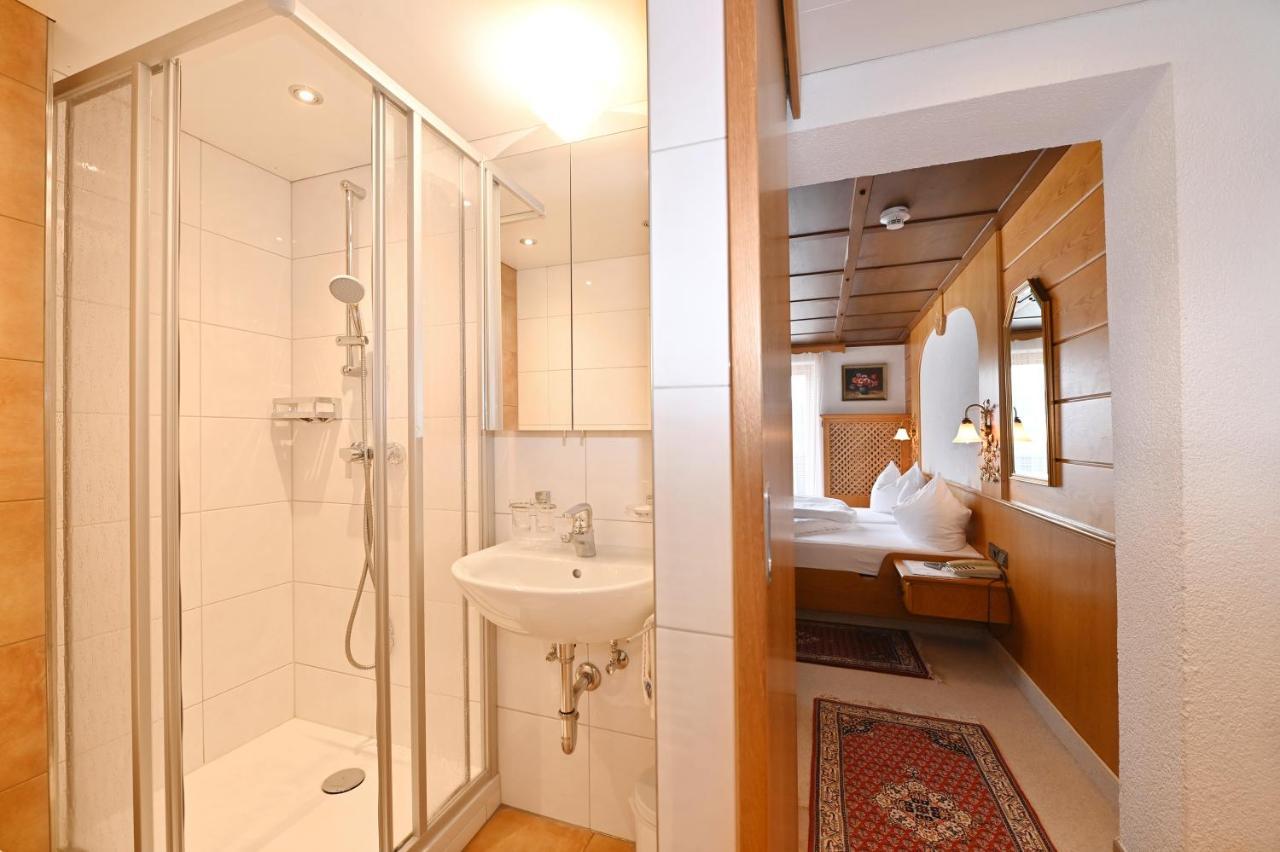Hotel Montabella Schruns ภายนอก รูปภาพ