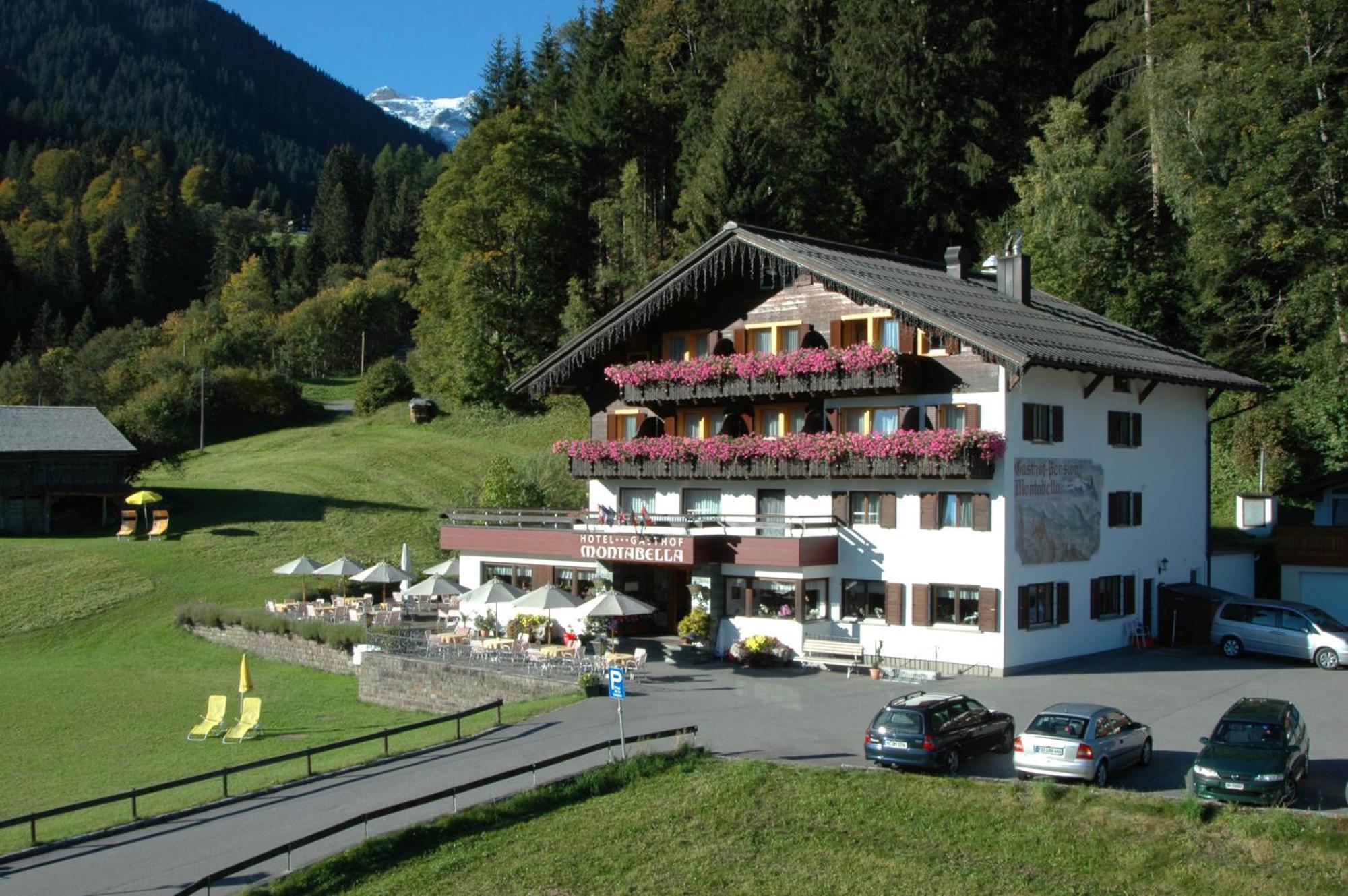 Hotel Montabella Schruns ภายนอก รูปภาพ