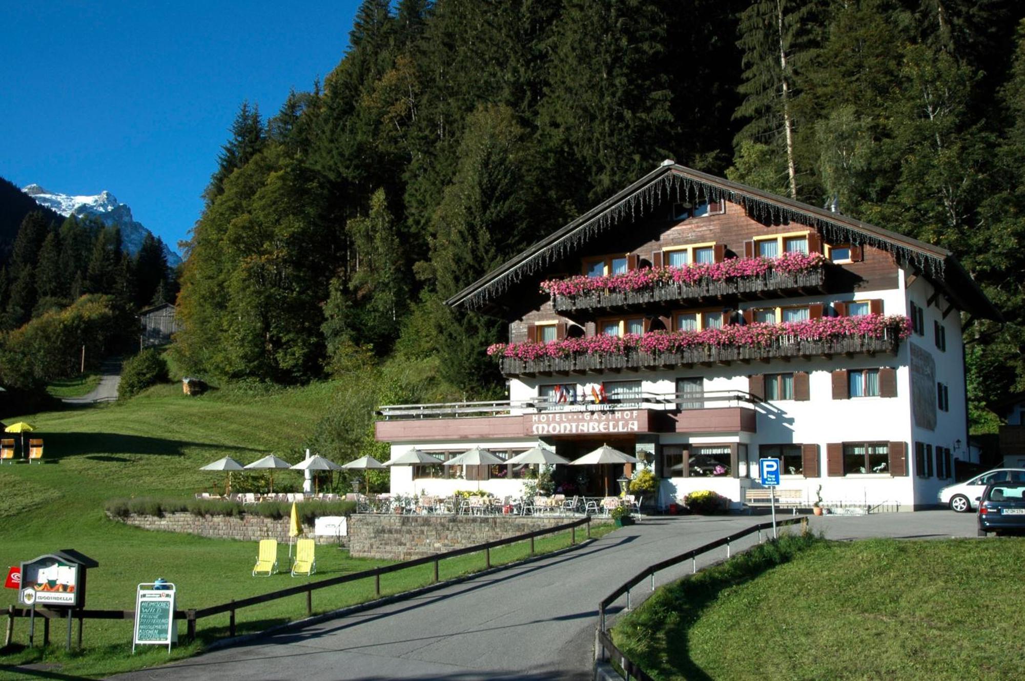 Hotel Montabella Schruns ภายนอก รูปภาพ